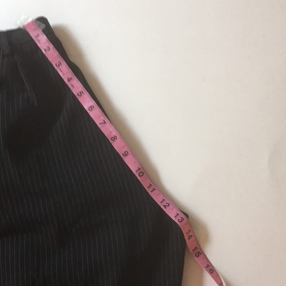 VTG Georgio Sant’ Angelo Pinstripe Pant Suit. 8 - Picture 10 of 10